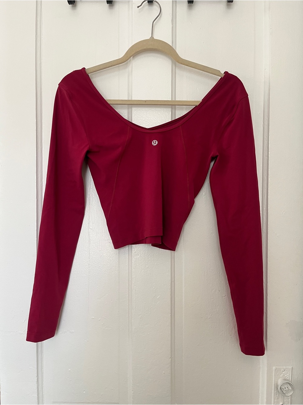 Lululemon Athletica Long Sleeves Crop Top Dark Pink Size 4